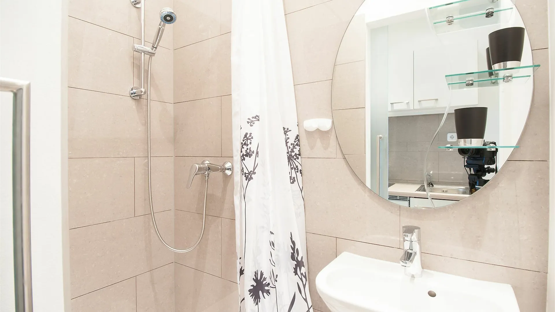 Royal Resort Apartments Westbahnhof Vienna