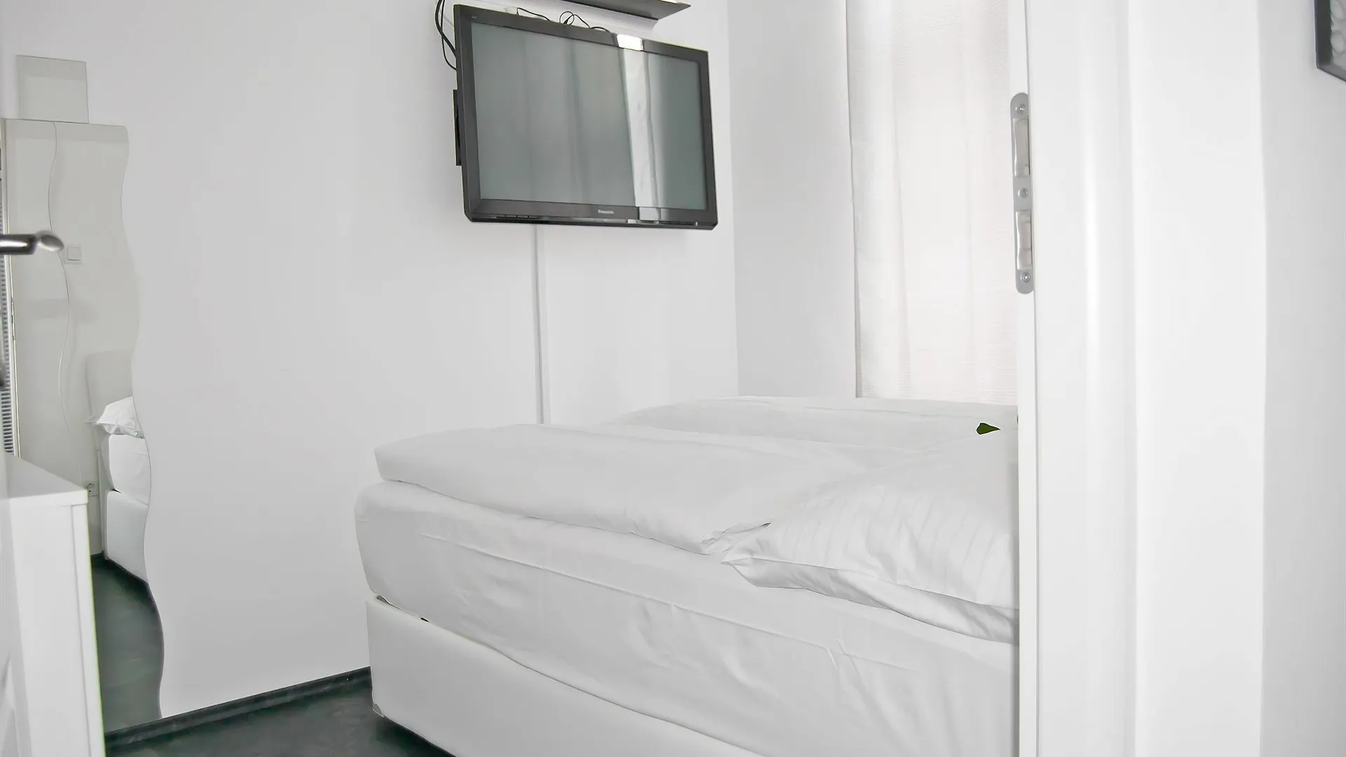 Royal Resort Apartments Westbahnhof Vienna