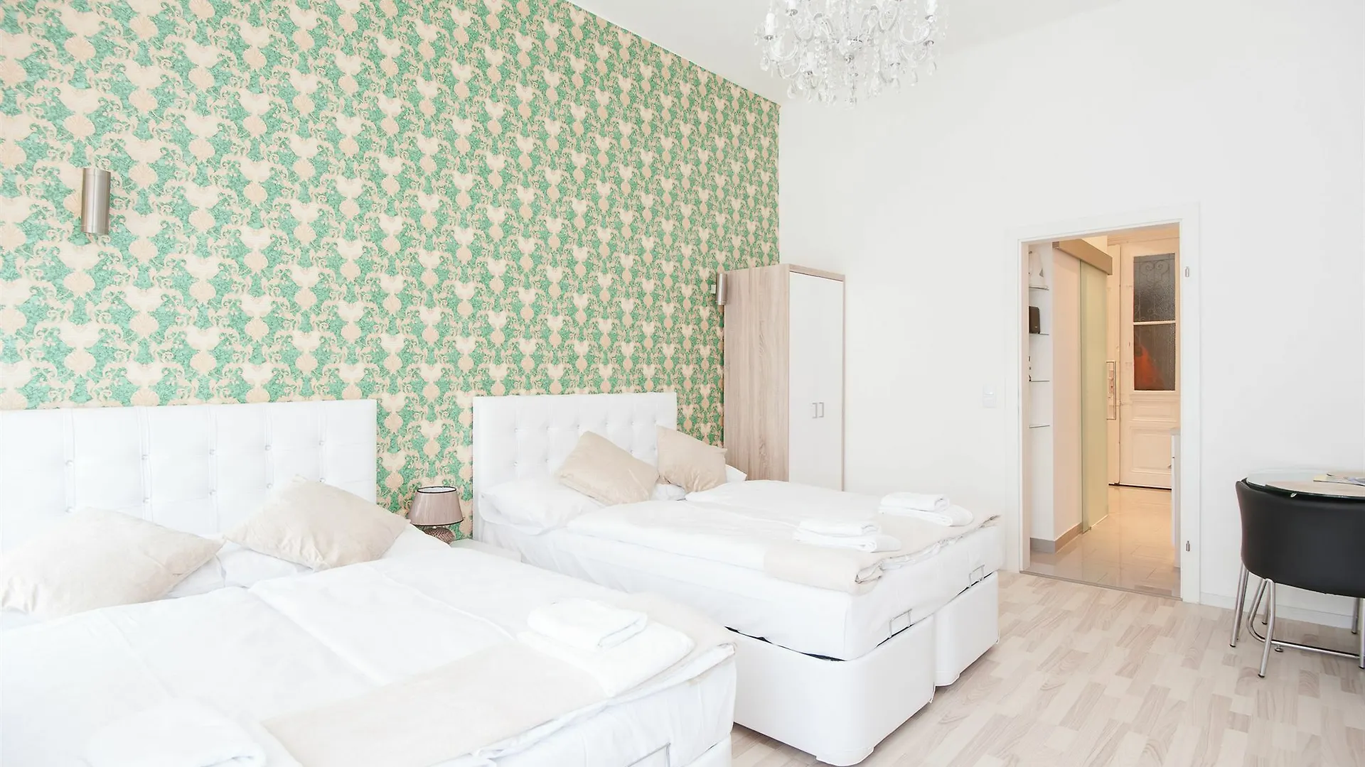 Royal Resort Apartments Westbahnhof Vienna 0*,  Austria