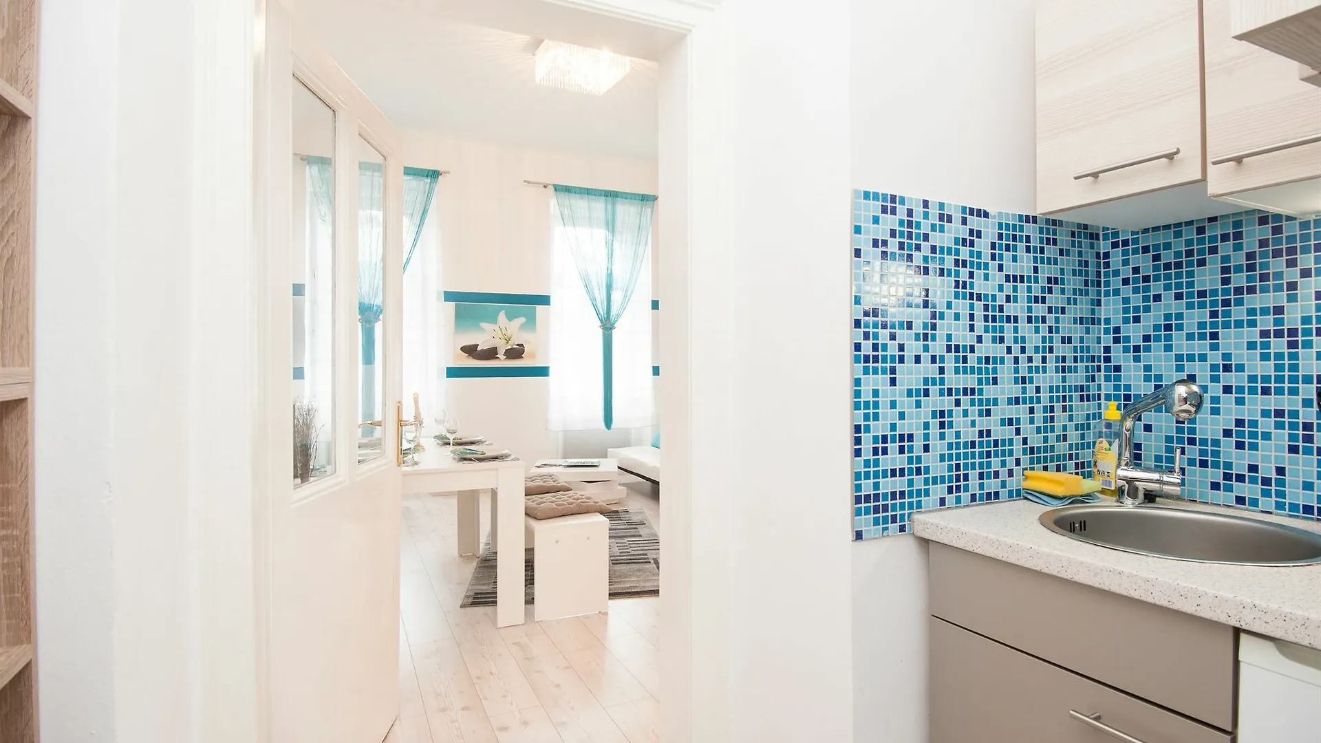 Royal Resort Apartments Westbahnhof Vienna