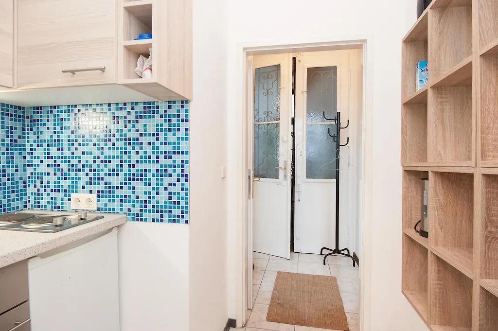 Royal Resort Apartments Westbahnhof Viyana Avusturya