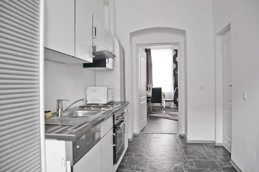 Royal Resort Apartments Westbahnhof Viyana