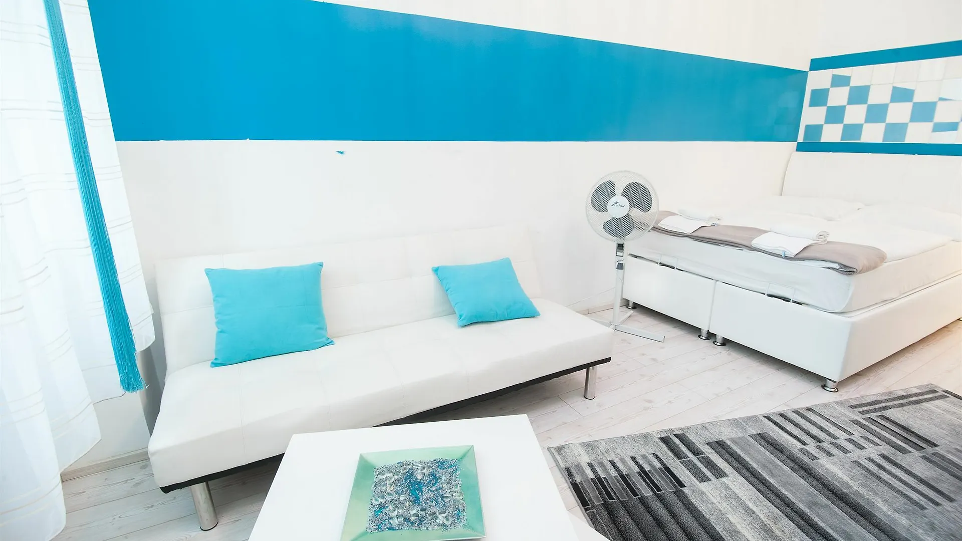 Royal Resort Apartments Westbahnhof Viyana